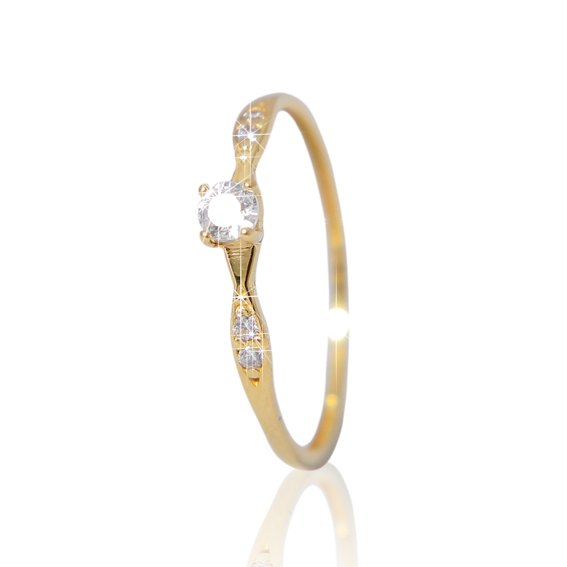 Anel de Ouro 18K Solitário Zircônias código 31368 Anel de Ouro 18K Solitário Zircônias código 31368