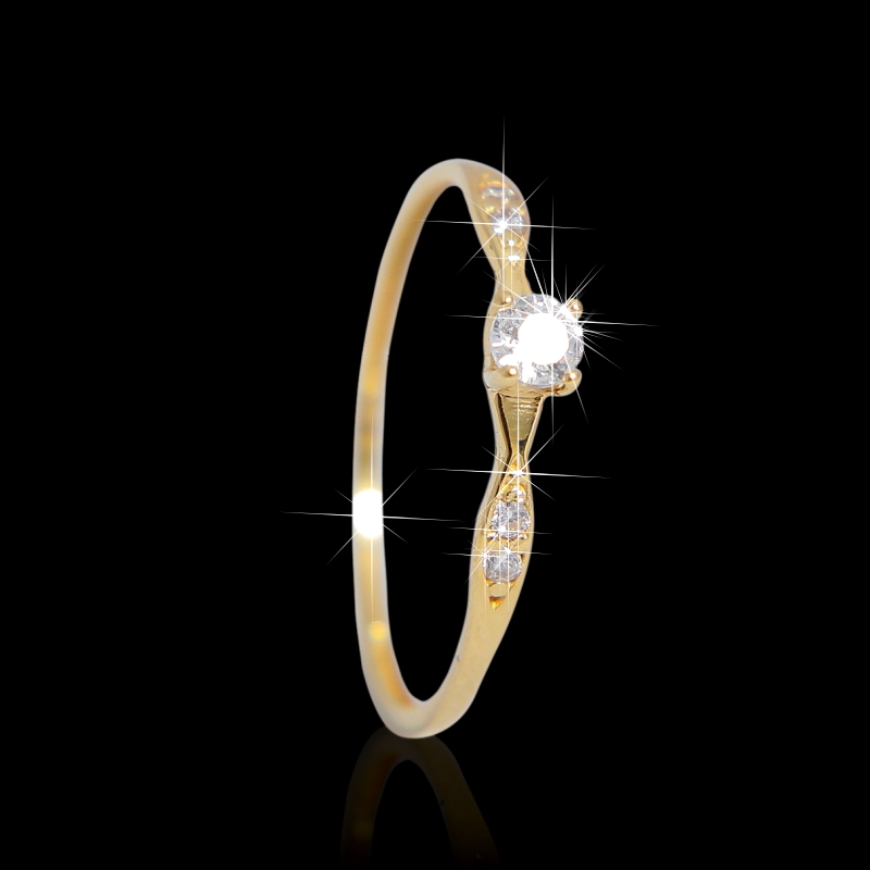 Anel de Ouro 18K Solitário Zircônias código 31368 Anel de Ouro 18K Solitário Zircônias código 31368