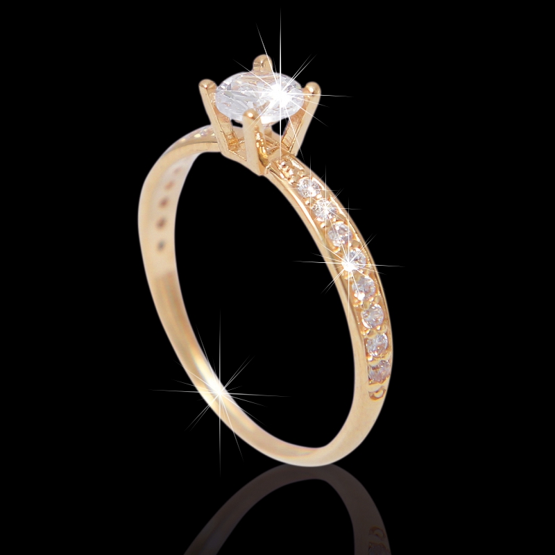Anel de Ouro 18K Solitário Zircônias código 31366 Anel de Ouro 18K Solitário Zircônias código 31366
